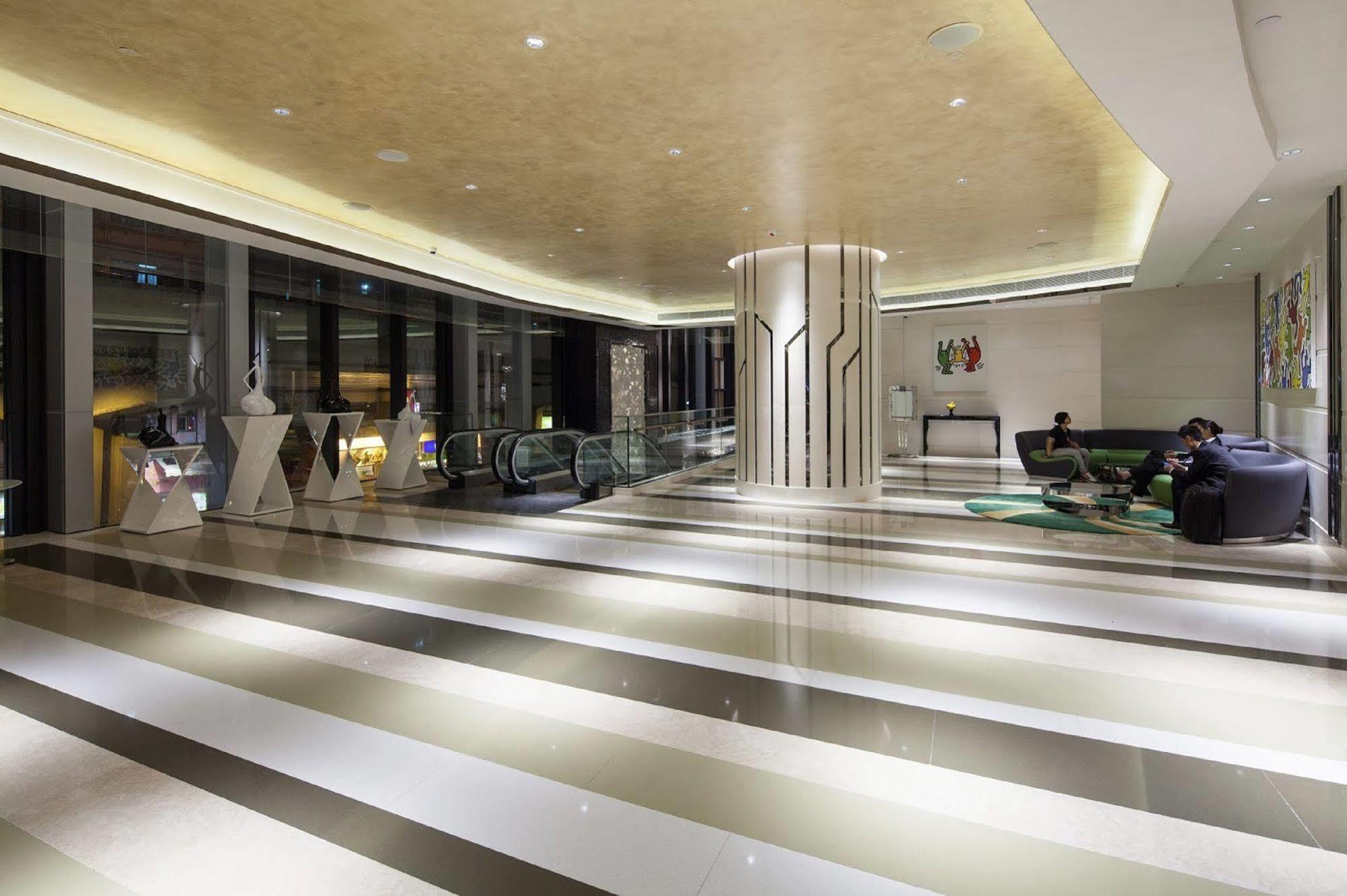 Rosedale Hotel Kowloon Гонконг Экстерьер фото