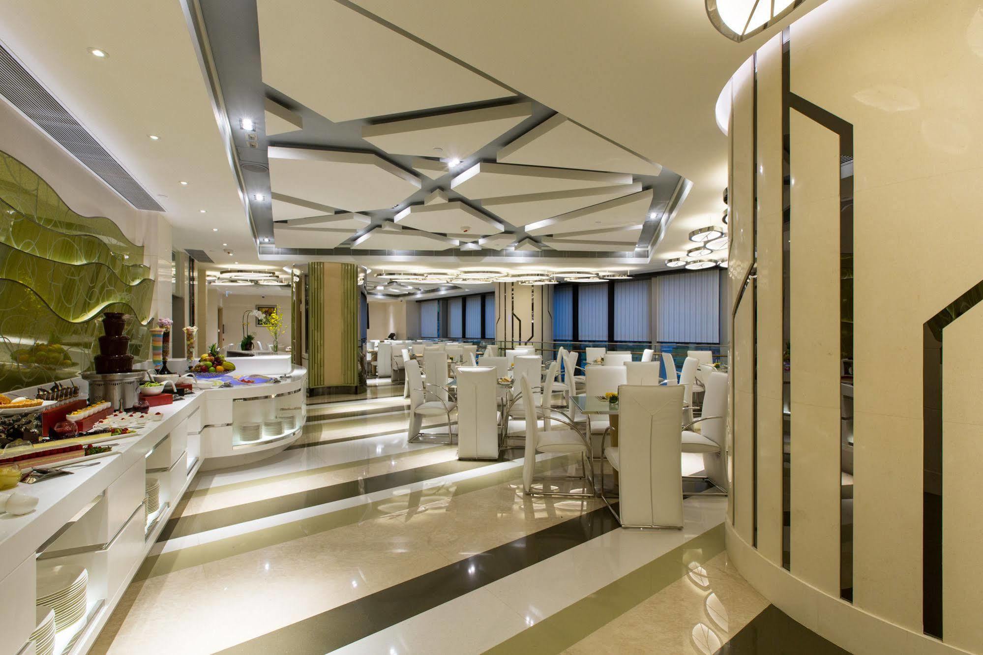 Rosedale Hotel Kowloon Гонконг Экстерьер фото